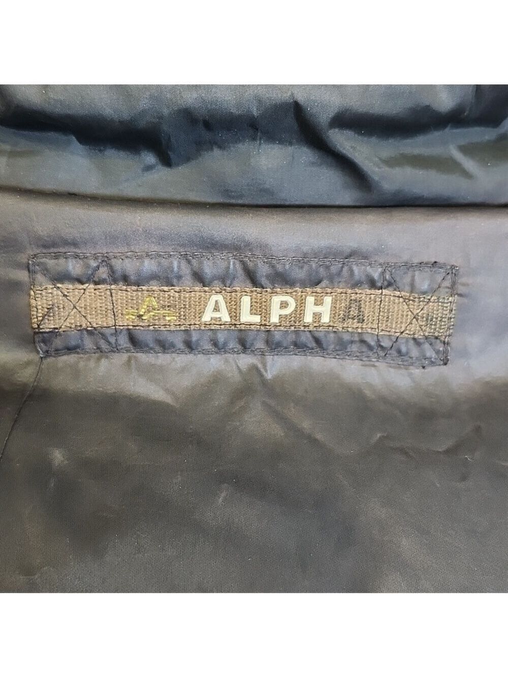 Alpha Industries Men's Black Puffer Jacket Coat Down Filled Size XXL **Flawed** - Picture 3 of 15